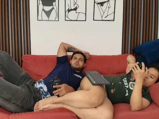 couplee-horny on BongaCams