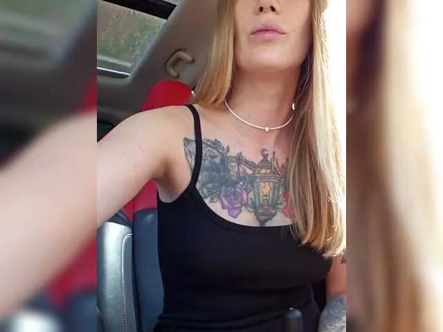 lana-lana03 — Freechat on BongaCams