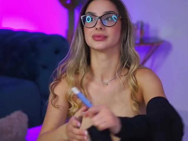 MaddieBryggs on BongaCams