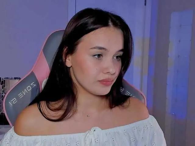 Mia-mit on BongaCams