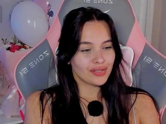 Mia-mit on BongaCams