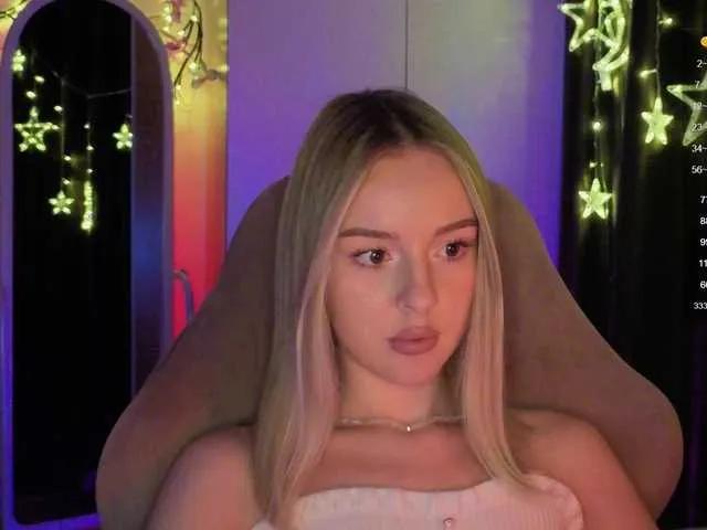 Nestyzz on BongaCams