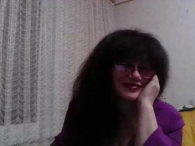 Cling to live show with Sylvia-5 from BongaCams 