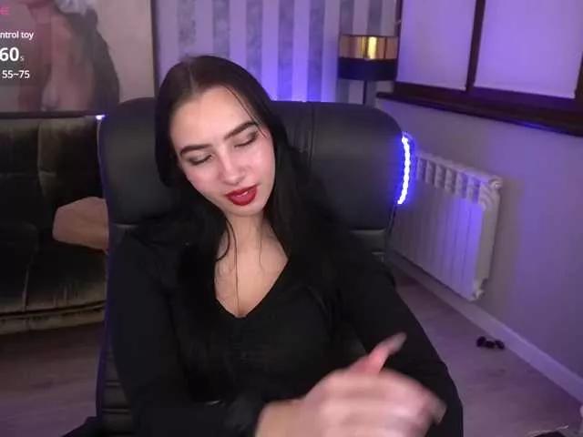 Cling to live show with WildKittenX from BongaCams 