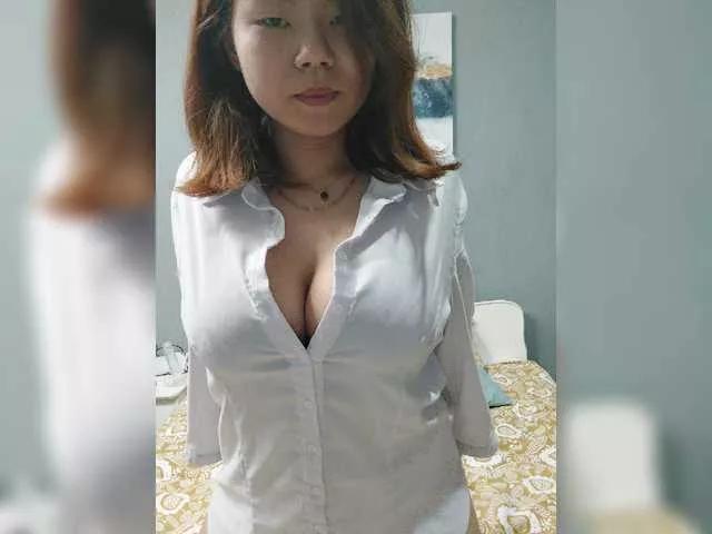 winnie-tyan on BongaCams