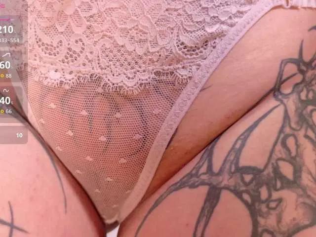 Yuriko-May on BongaCams