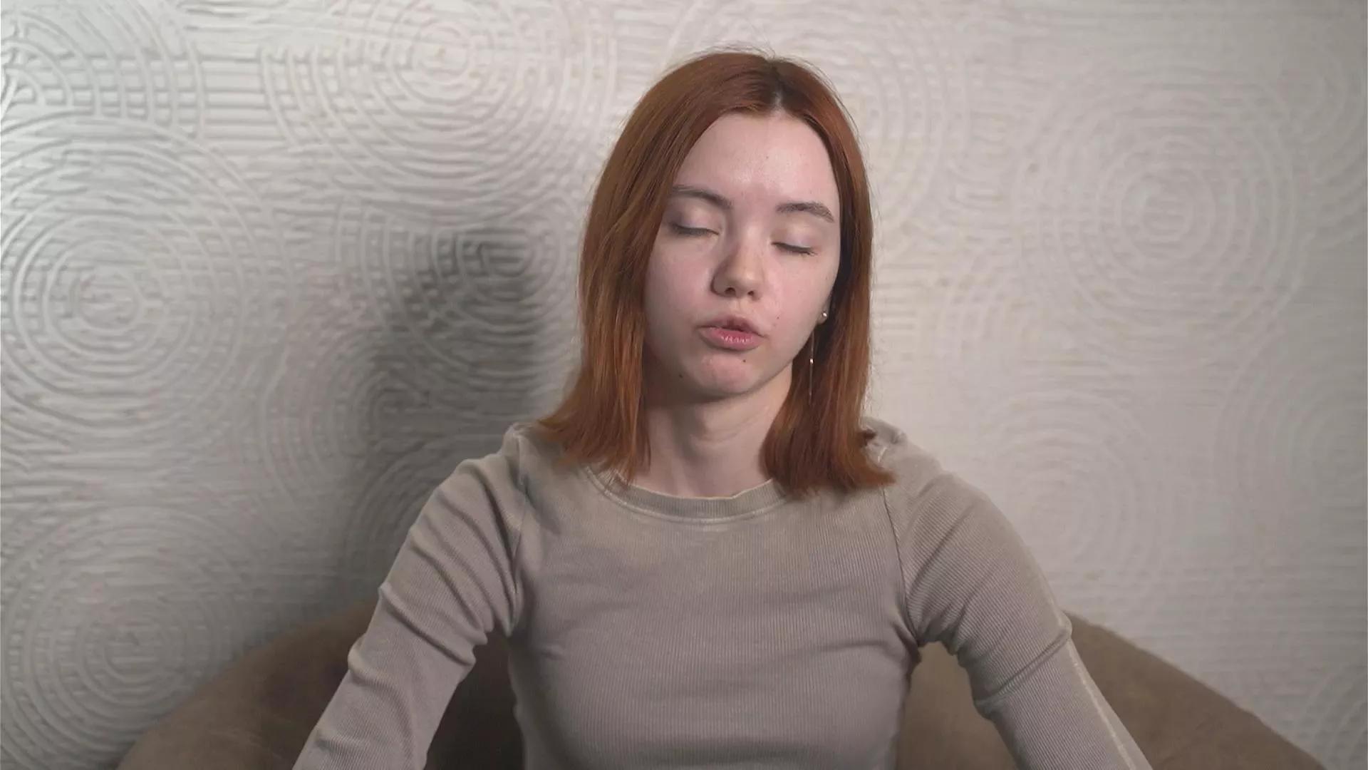 Cling to live show with AftonHartill from Cam4 