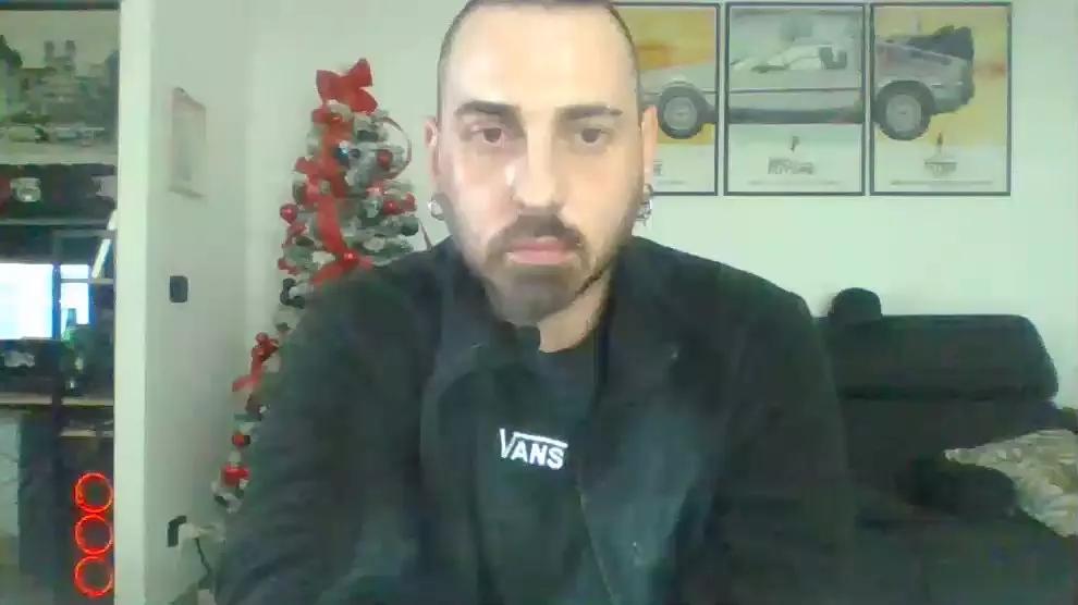 Cling to live show with drunk3n1 from Cam4 