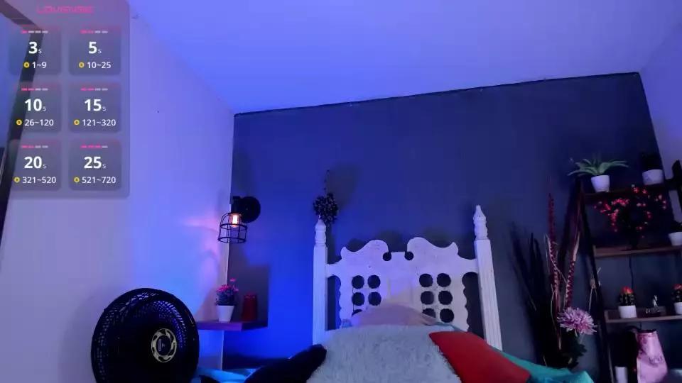 Cling to live show with Lady_Madison_ from Cam4 