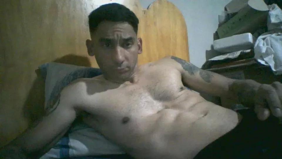 Cling to live show with lalo_90 from Cam4 