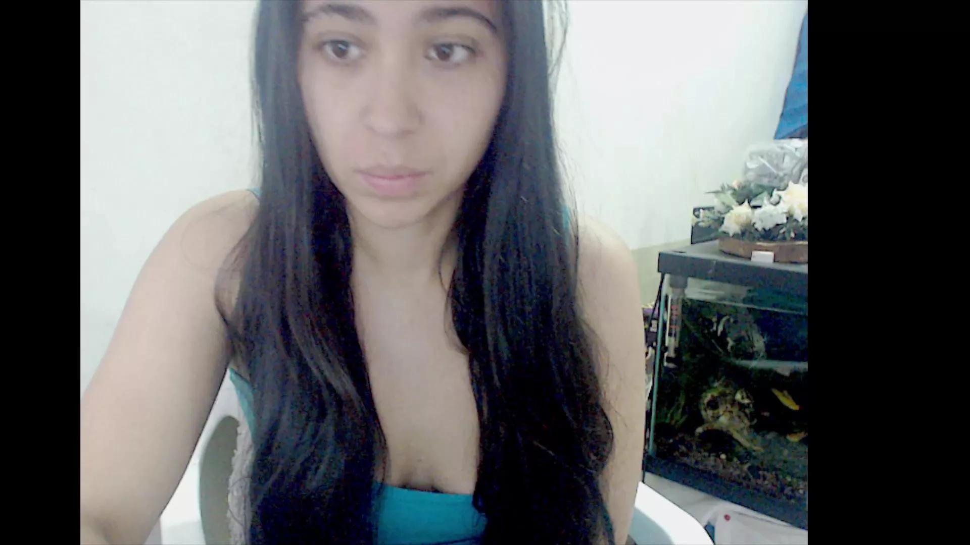 Cling to live show with lizztaylor535 from Cam4 