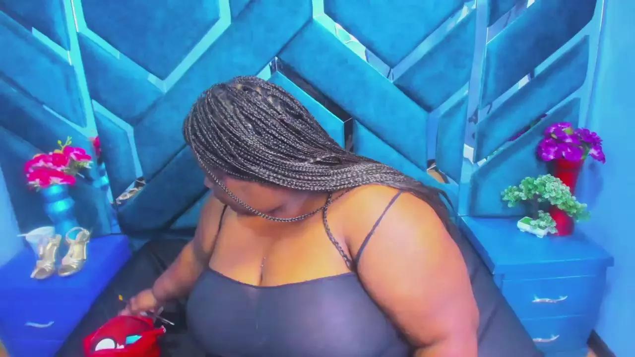 Cling to live show with ShantalBBW from Cam4 