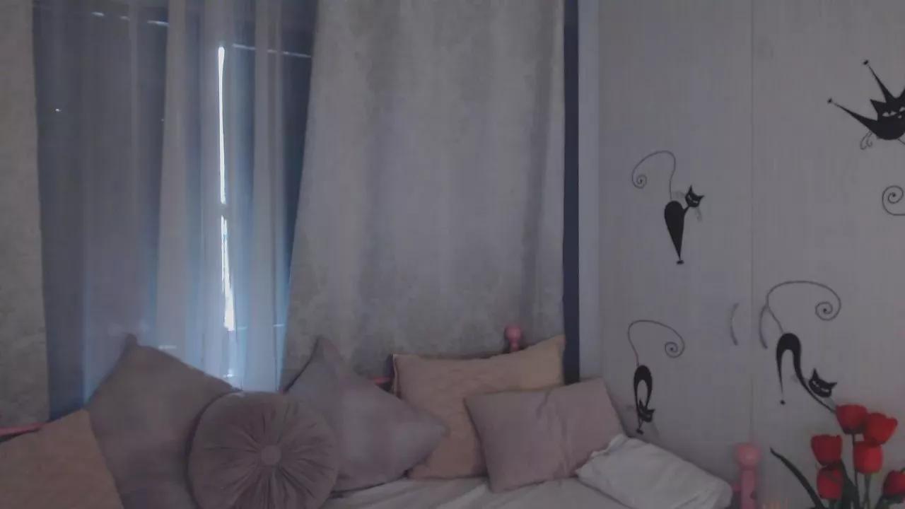 Cling to live show with SherrydonXO from Cam4 