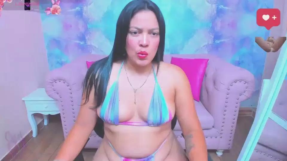 Cling to live show with Steixy_358 from Cam4 