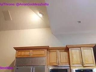 Cling to live show with asiangoddessdom from CamSoda 