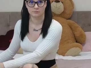 Cling to live show with evafoxx69 from CamSoda 