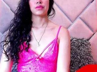 Cling to live show with hellenparis from CamSoda 