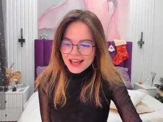 Discover kellycuutie from CamSoda