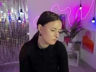 Cling to live show with lilymoonlight from CamSoda 