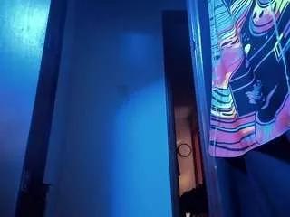 Cling to live show with oldblkwoman from CamSoda 