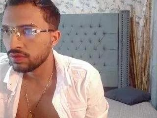 Cling to live show with raphael-cams from CamSoda 