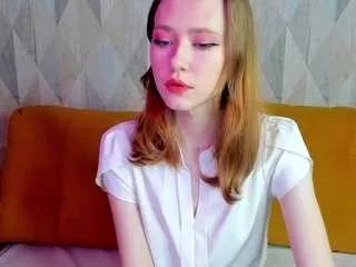 Cling to live show with rumiliya from CamSoda 