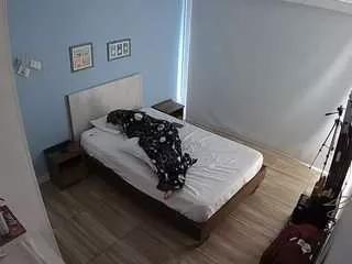 Cling to live show with voyeurcam-jb-room-3 from CamSoda 