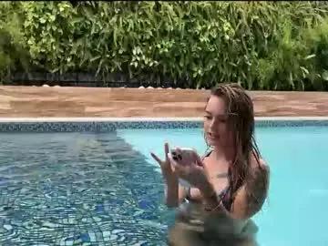 Freechat andreaelizabethxo on Chaturbate