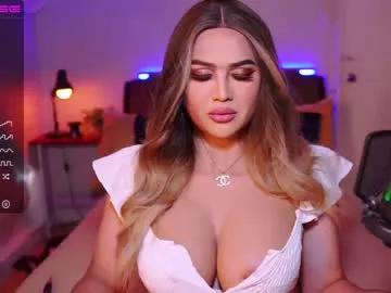 Cling to live show with annecalifornia from Chaturbate 