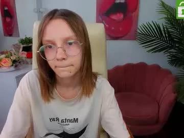 Cling to live show with astral_tease from Chaturbate 
