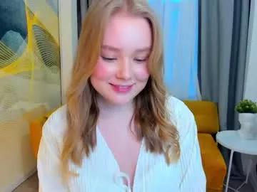 Cling to live show with babyyli from Chaturbate 