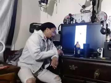 Cling to live show with bigpussypump from Chaturbate 
