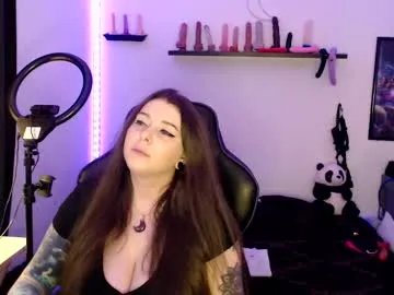 bigtittedtattedlesbian