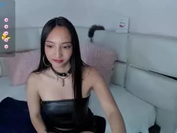 Cling to live show with blair_meester from Chaturbate 