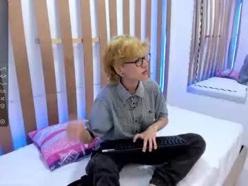 Cling to live show with charlietaylor_ from Chaturbate 
