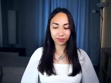Cling to live show with darlinegreenwood from Chaturbate 