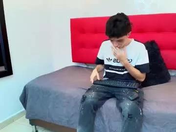 Cling to live show with dia_fax18 from Chaturbate 