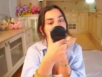 dinacaguimbal on Chaturbate