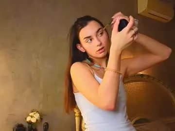 dinacaguimbal on Chaturbate