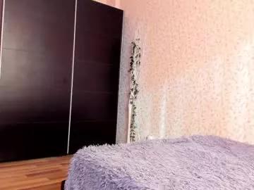 Cling to live show with dirty_familyy from Chaturbate 