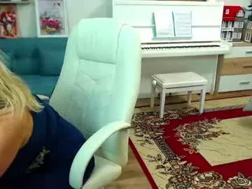 Cling to live show with hardanaldp from Chaturbate 