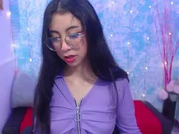 Cling to live show with kalilowe_ from Chaturbate 