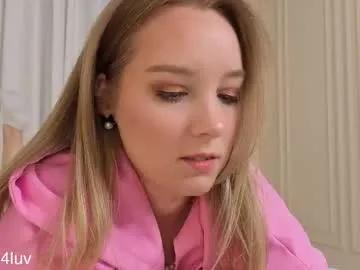 l1n4luv — Hiii, my name Lina !!!! Goal: Oil show #shy #18 #blonde  #bigboobs [500 tokens remaining]