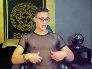 Cling to live show with leo_delvey from Chaturbate 