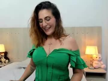 Cling to live show with lesly_santodomingo from Chaturbate 