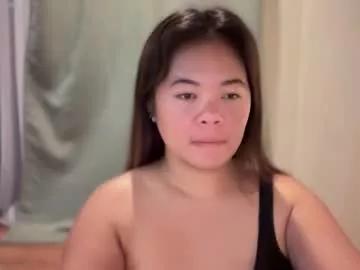 Cling to live show with moona_luna21 from Chaturbate 