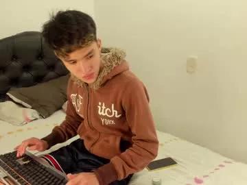Cling to live show with myc_hot from Chaturbate 