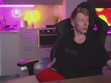 Cling to live show with omg_pie from Chaturbate 