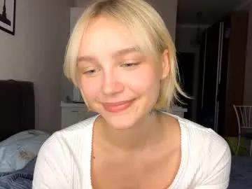 paztumminello — Goal - Do you want to play with my kitten? My name is Lola. #new #18 #shy #teen #natural [284 tokens remaining]
