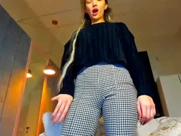 sassyt33n on Chaturbate 